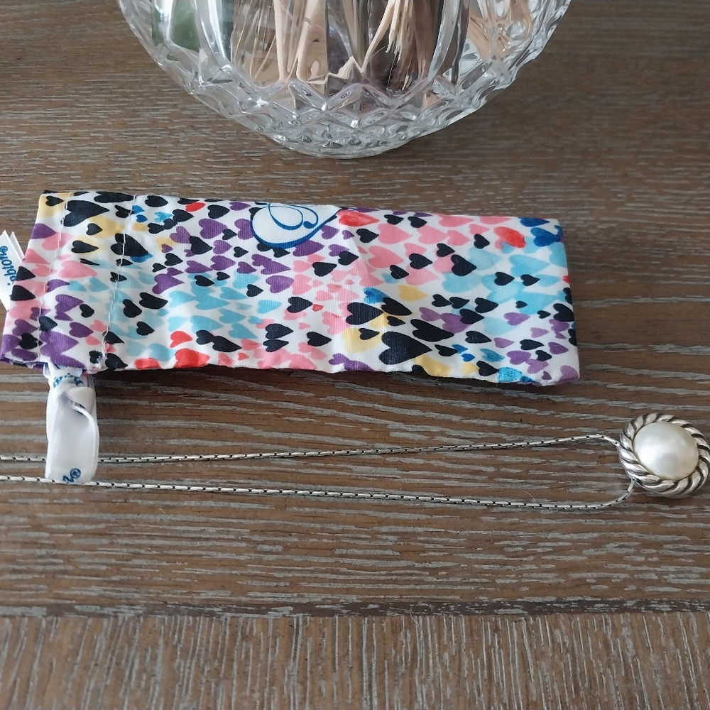 Reversible necklace